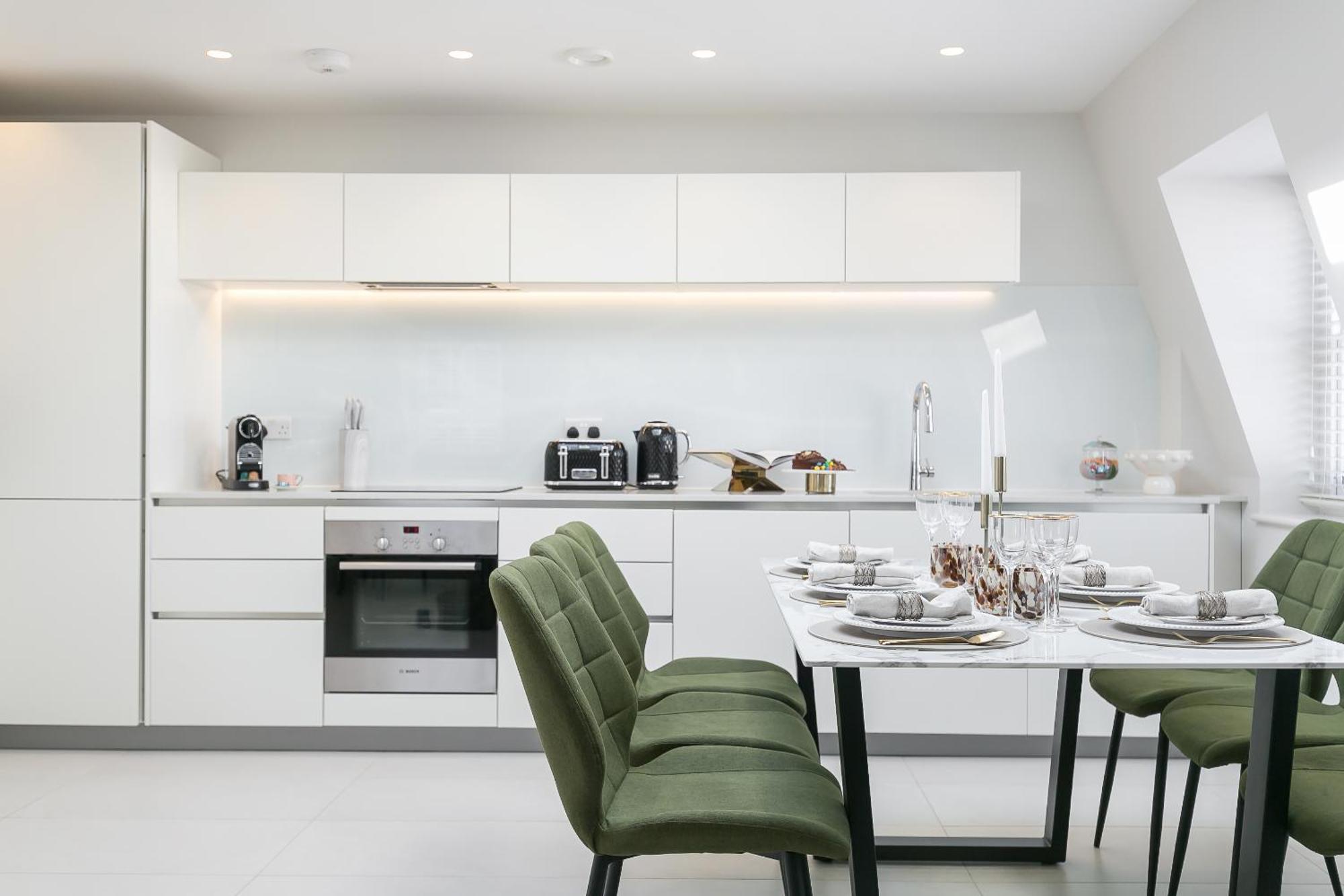 Urban Chic - York Street Apartment *